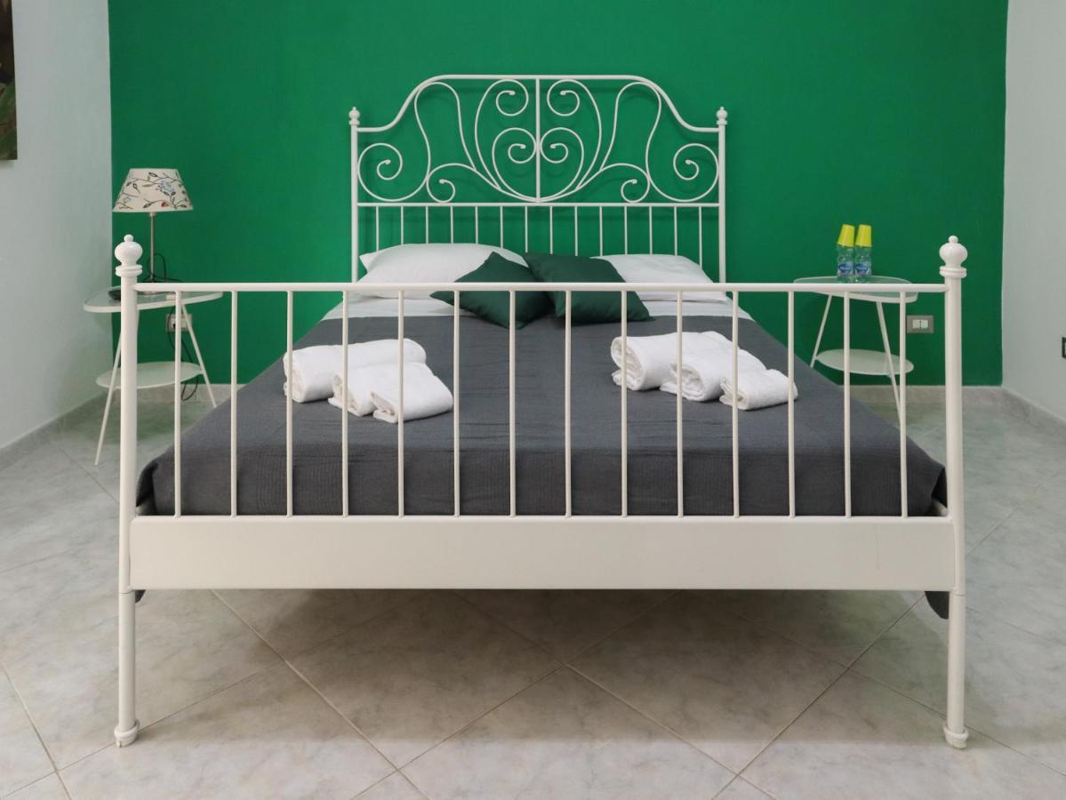 La Darsena Fiumicino Bed & Breakfast Exterior photo