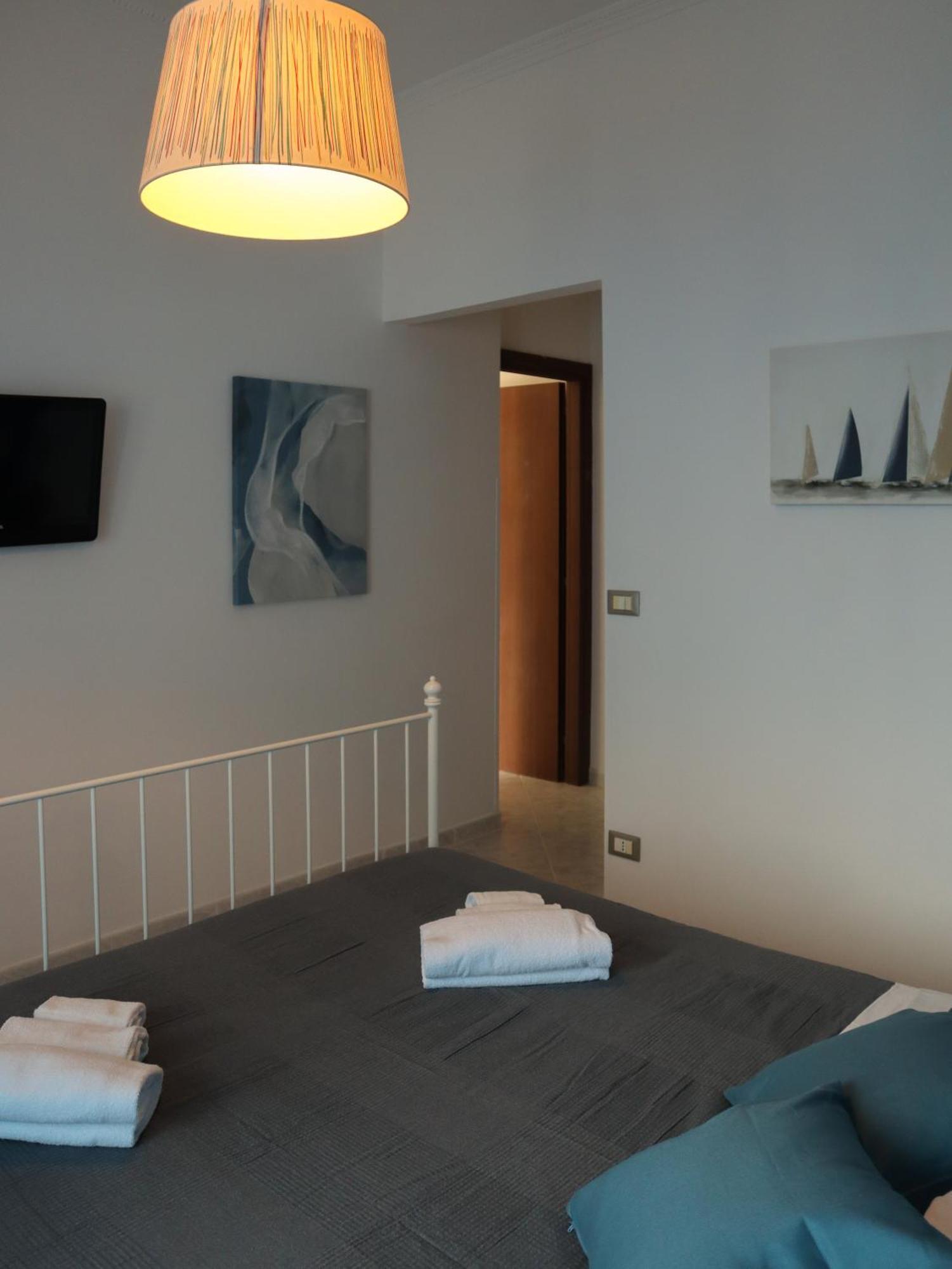 La Darsena Fiumicino Bed & Breakfast Exterior photo